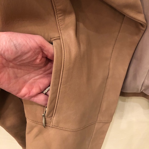 Leather Jacket-MUST Have! - Picture 9 of 16